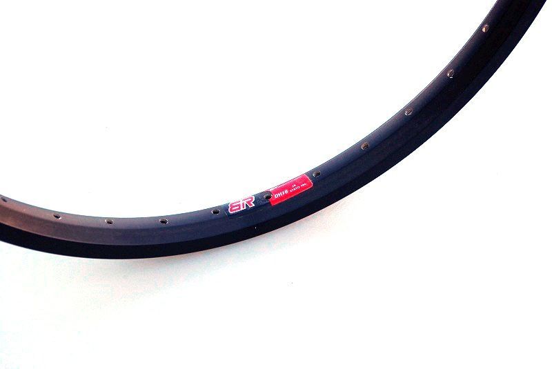 Обод DH-18, 20"*36H A/V,шир-24мм,пос.шир-18,8мм,выс-19мм, двойной,черный Обод DH-18, 20"*36H A/V,шир-24мм,пос.шир-18,8мм,выс-19мм, двойной,черный